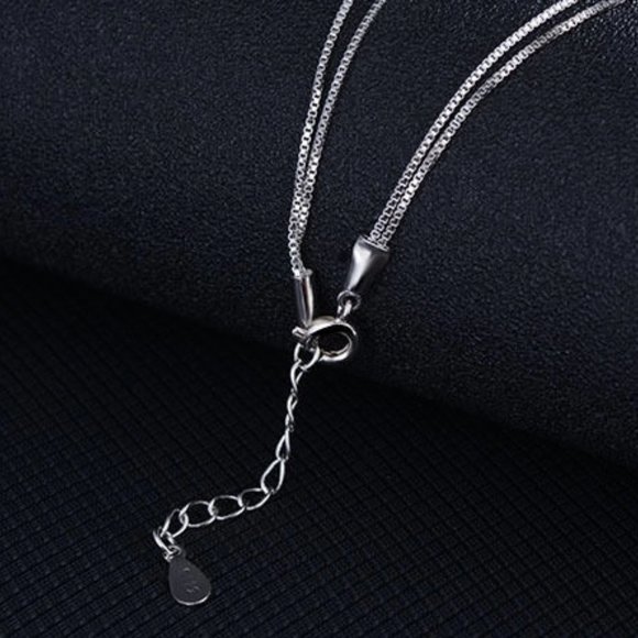 Rhinestone Layer Necklace - Picture 2 of 3